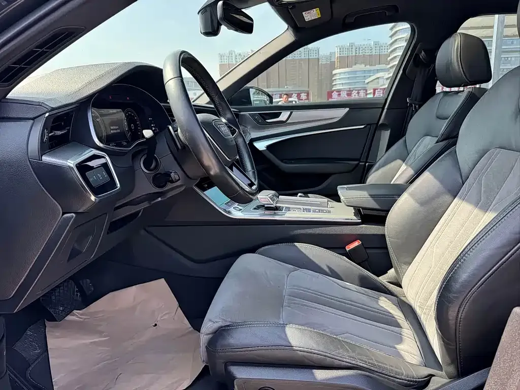Audi A6L New Energy 2022 из CN, фото 3
