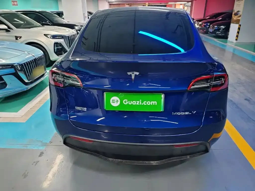 Tesla Model Y — фото 5
