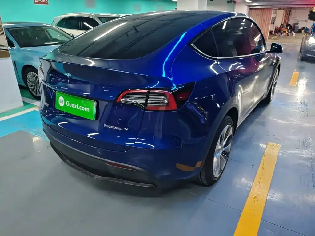Tesla Model Y — фото 3