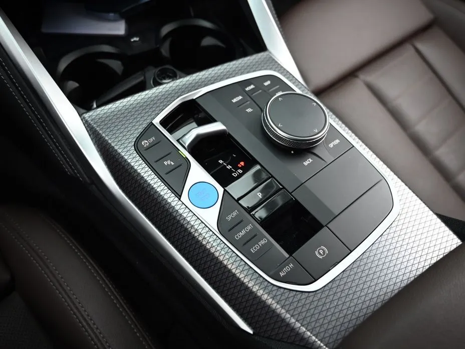 BMW i4 2024 из KR, фото 8