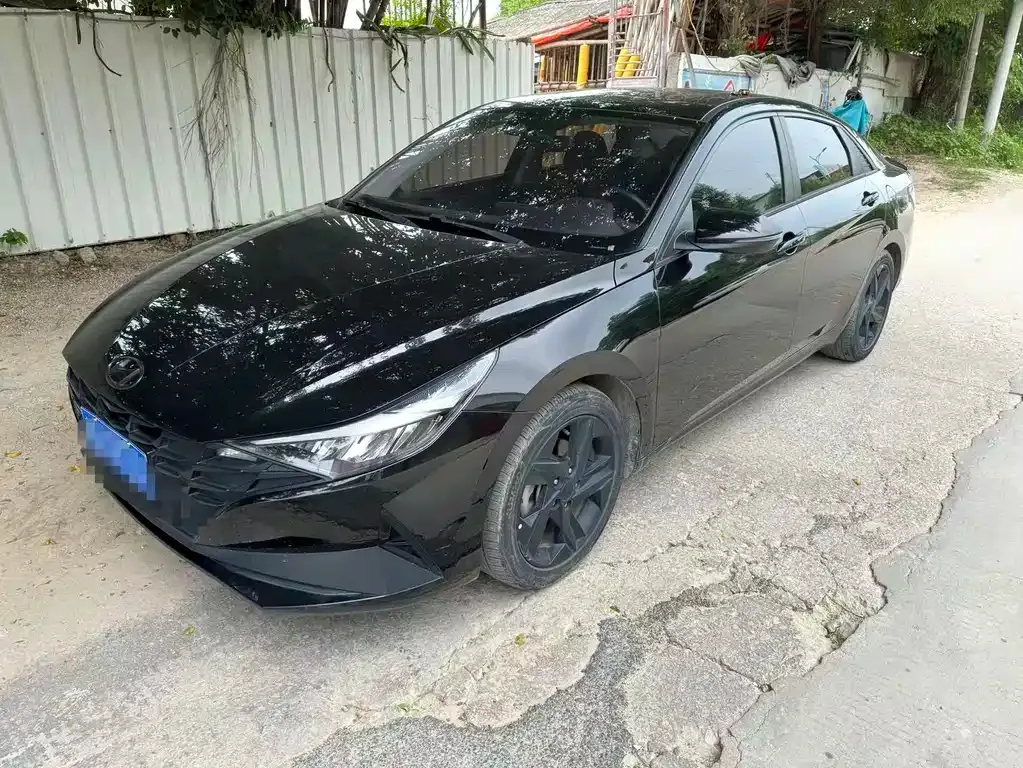 Hyundai Elantra — фото 10