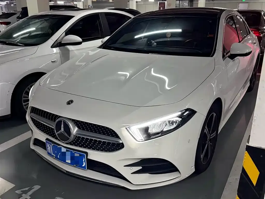 Mercedes-Benz A-Class — фото 1