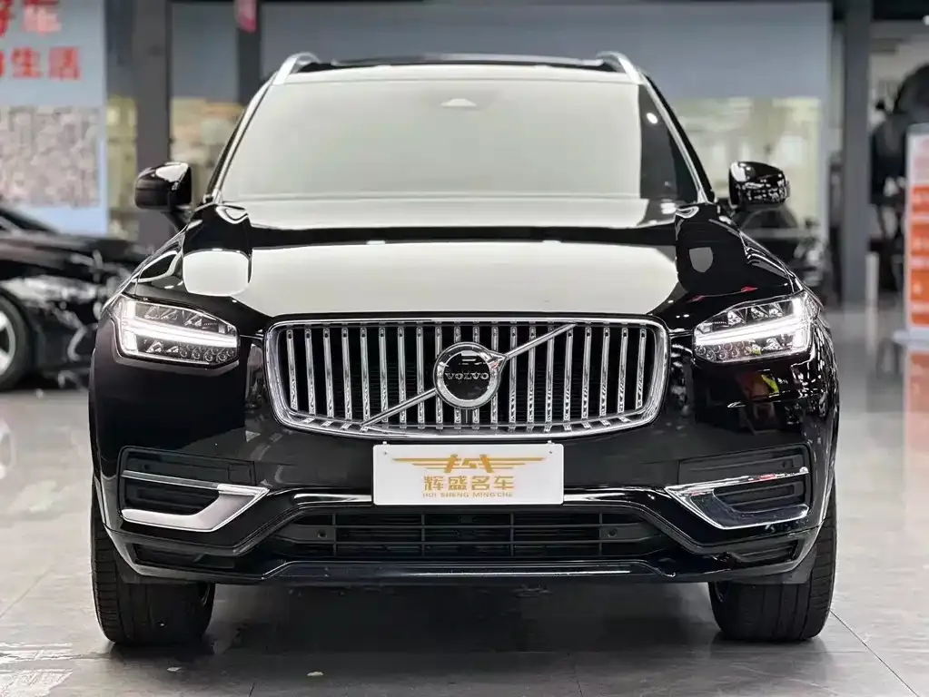 Volvo XC90 — фото 2