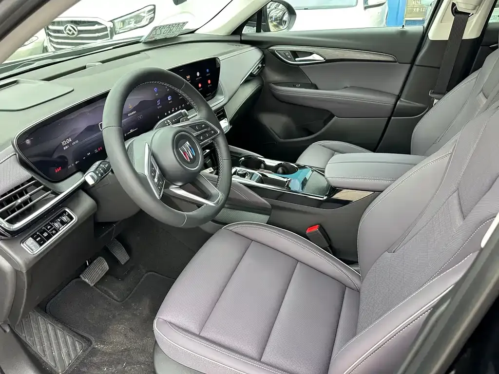 Buick Envision Plus — фото 6