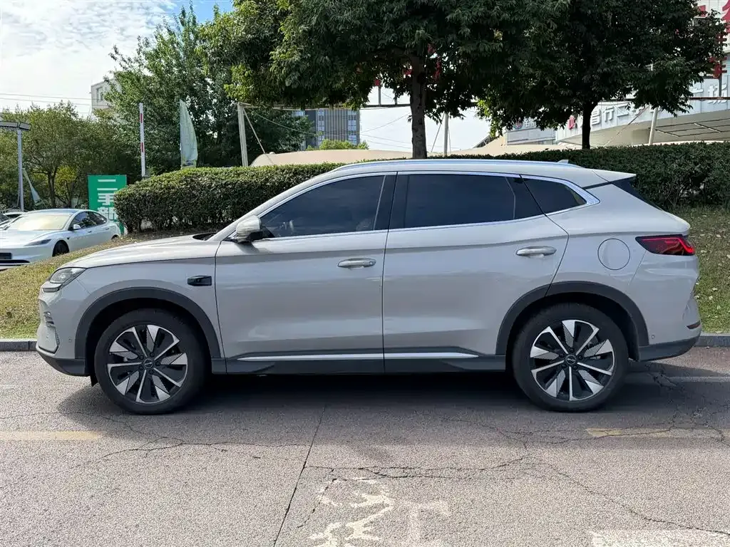 BYD PLUS New Energy — фото 4