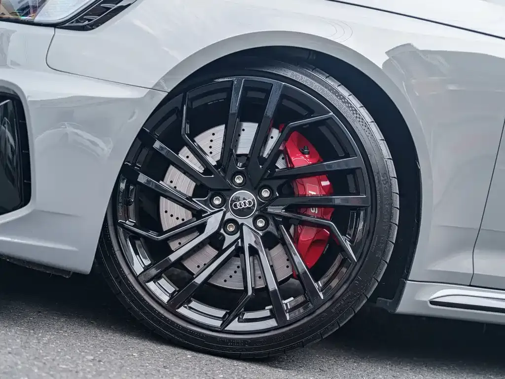 Audi RS 4 2023 из CN, фото 6