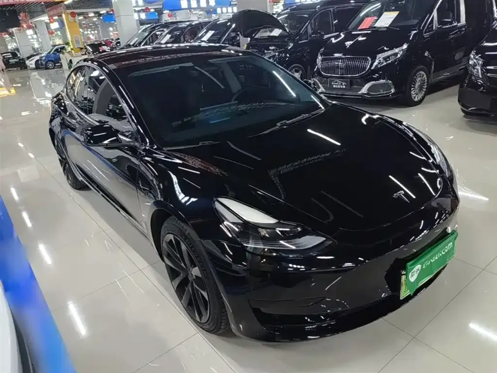 Tesla Model 3 — фото 6