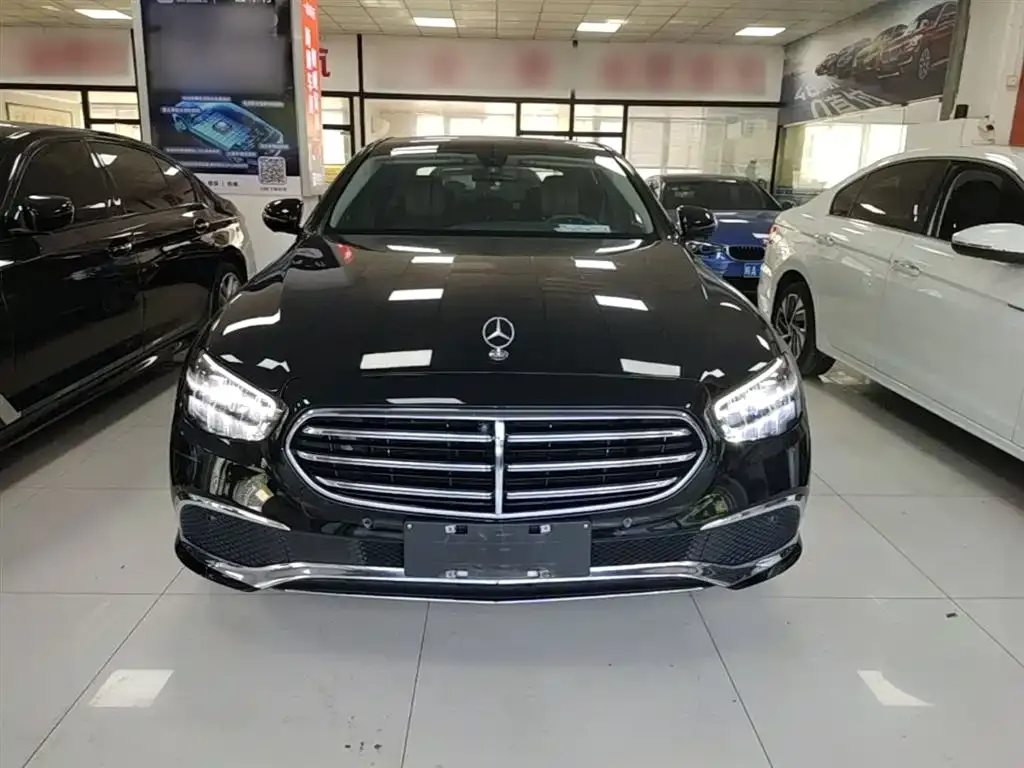 Mercedes-Benz E-Class — фото 10