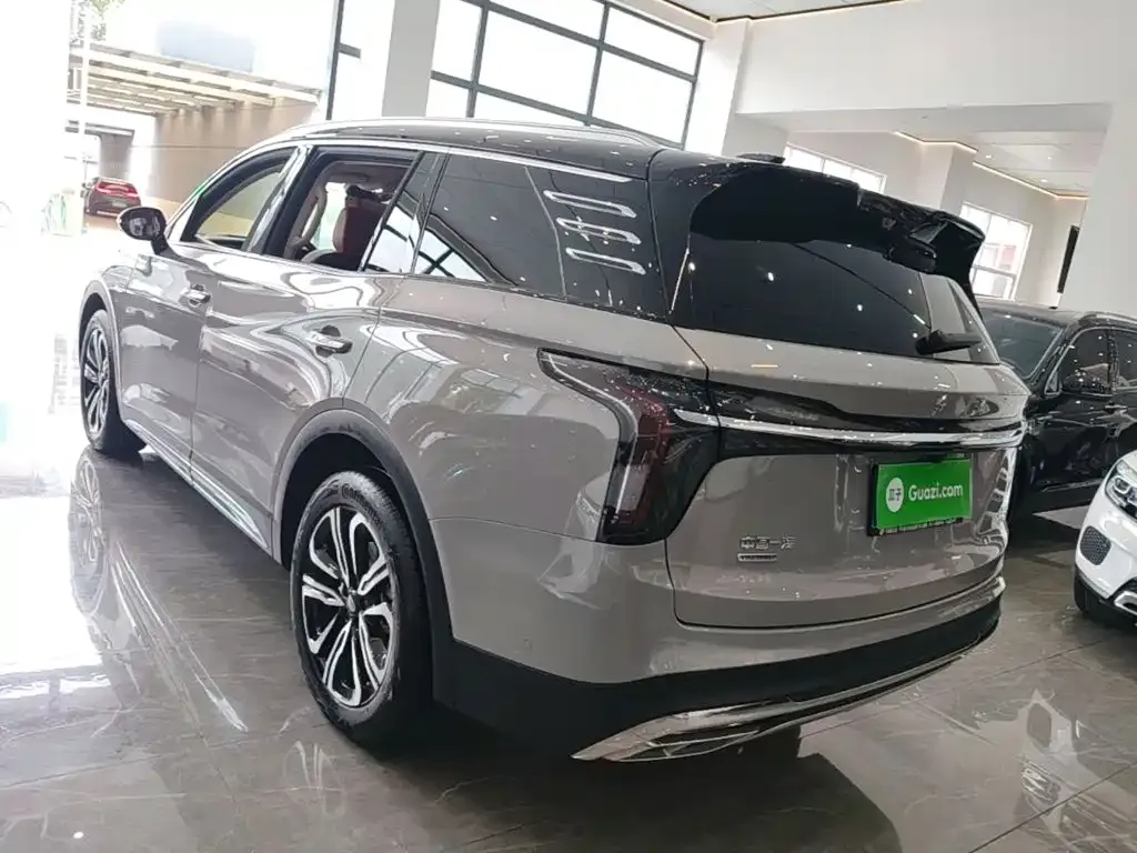 Hongqi HS7 — фото 10