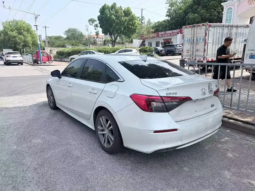 Honda Civic — фото 4