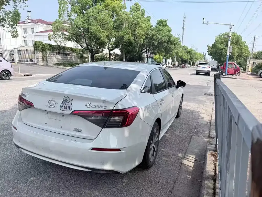 Honda Civic — фото 8