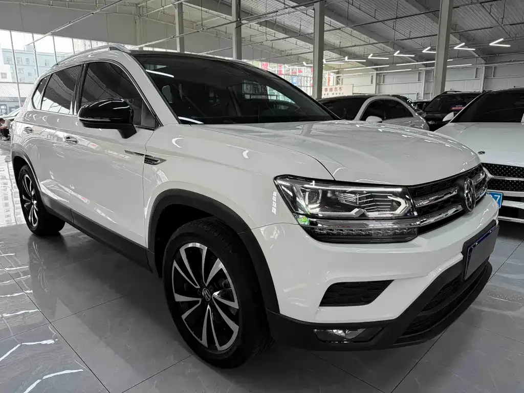 Volkswagen Tharu — фото 8