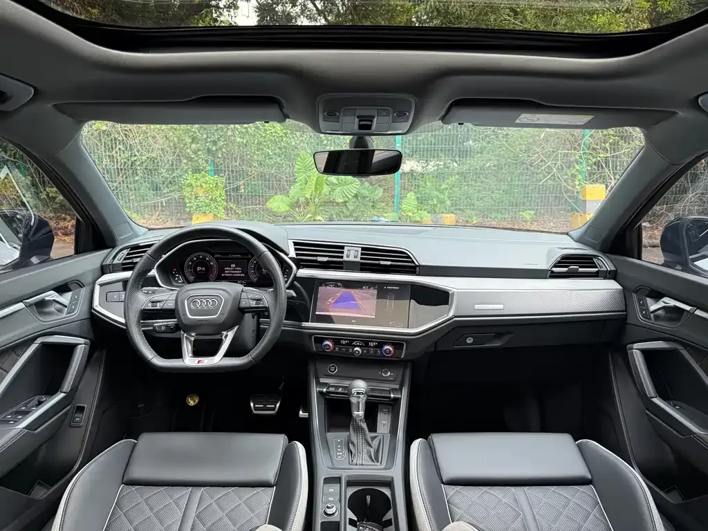 Audi Q3 Sportback — фото 9