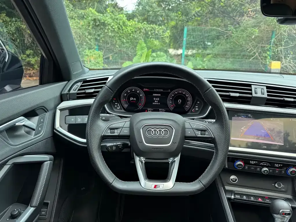 Audi Q3 Sportback — фото 4