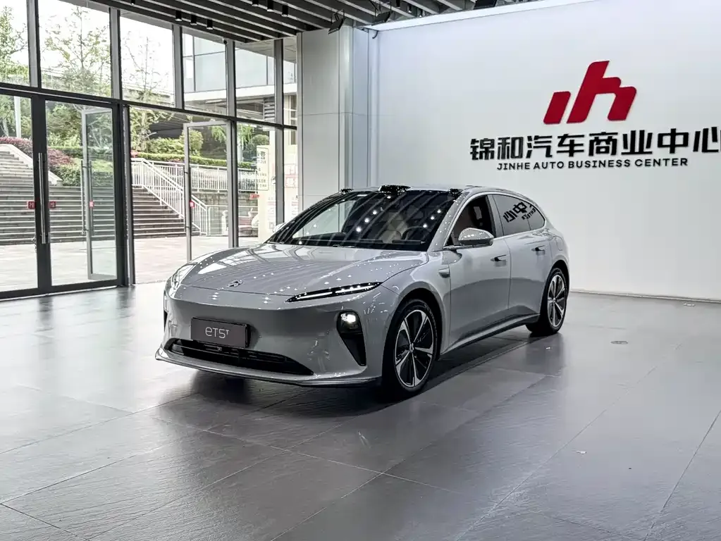 NIO ET5T