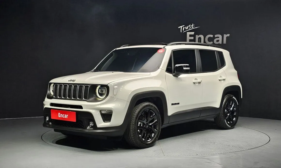 Jeep Renegade — фото 1