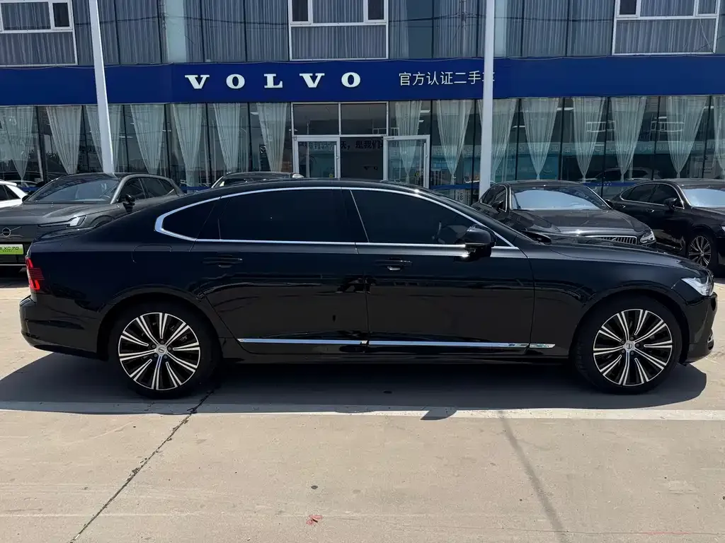 Volvo S90 — фото 4