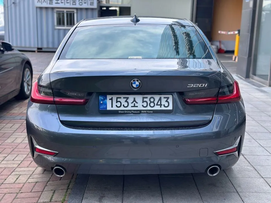 BMW 3-Series 2022 из KR, фото 4