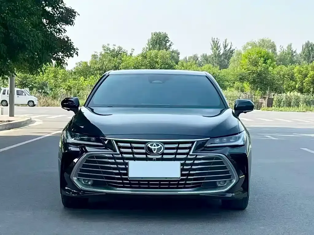 Toyota Avalon — фото 4