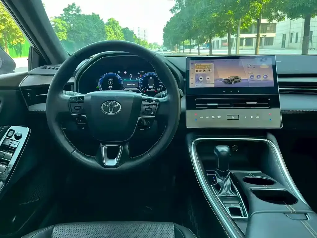 Toyota Avalon — фото 2