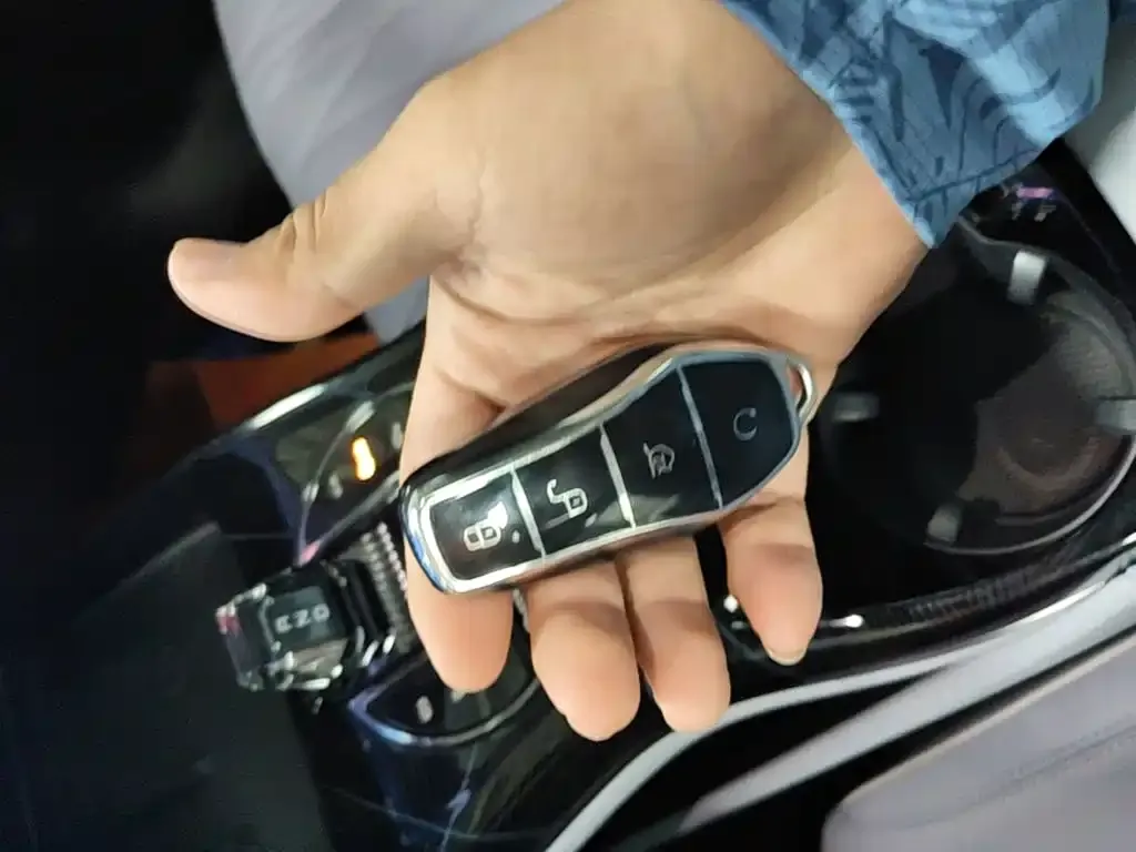 BYD Seal — фото 7