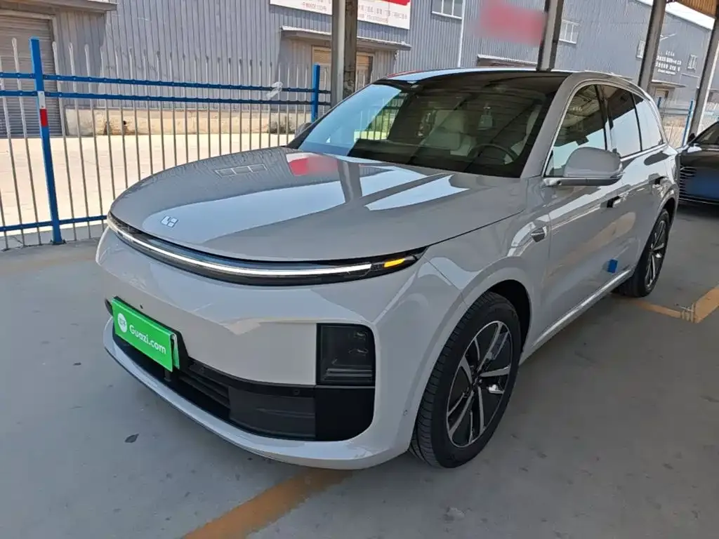 Li Auto L6