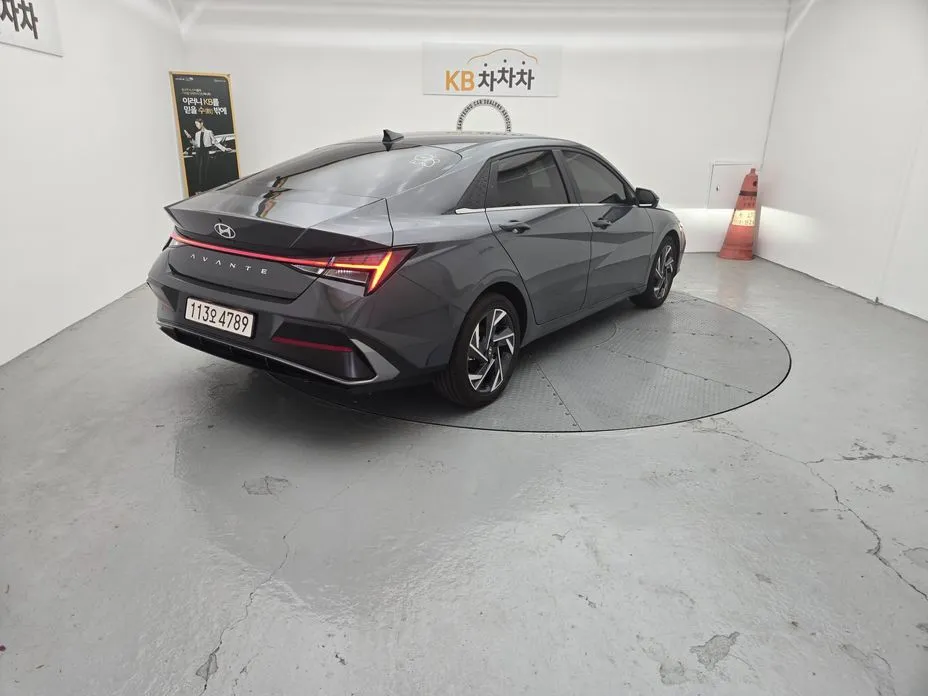 Hyundai AVANTE 2025 из KR, фото 3
