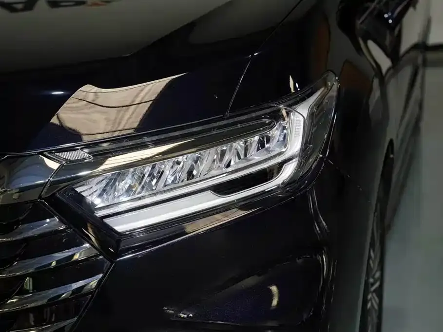 Honda Odyssey — фото 10