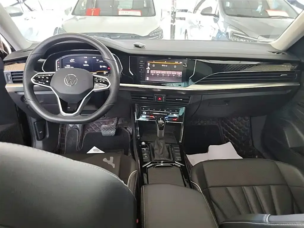 Volkswagen Passat — фото 7