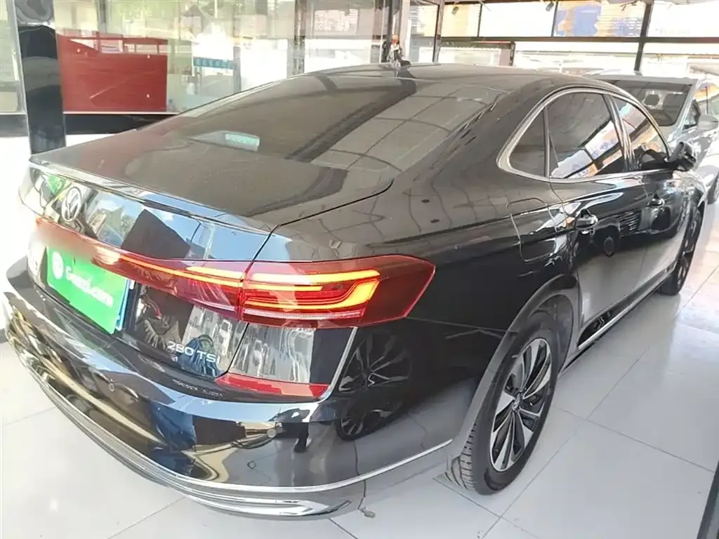 Volkswagen Passat — фото 5