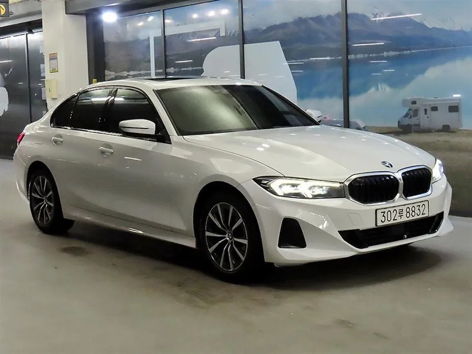 BMW 3-Series 2023 из KR, фото 1