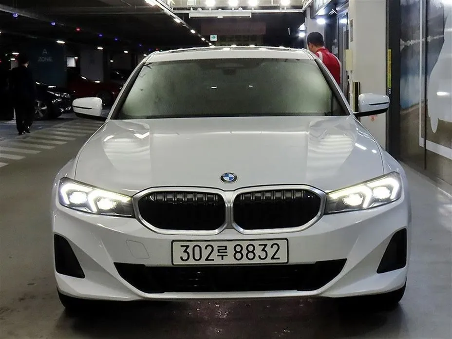 BMW 3-Series 2023 из KR, фото 8