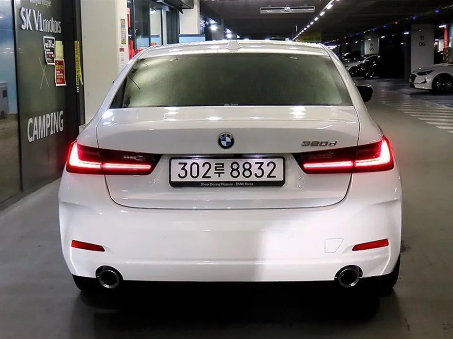 BMW 3-Series 2023 из KR, фото 2