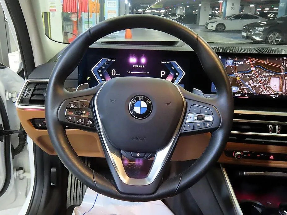 BMW 3-Series 2023 из KR, фото 10