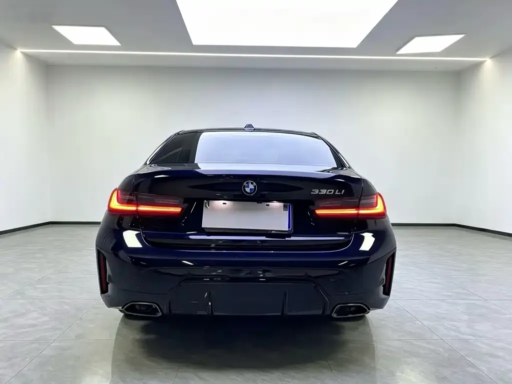 BMW 3 Series 2025 из CN, фото 2