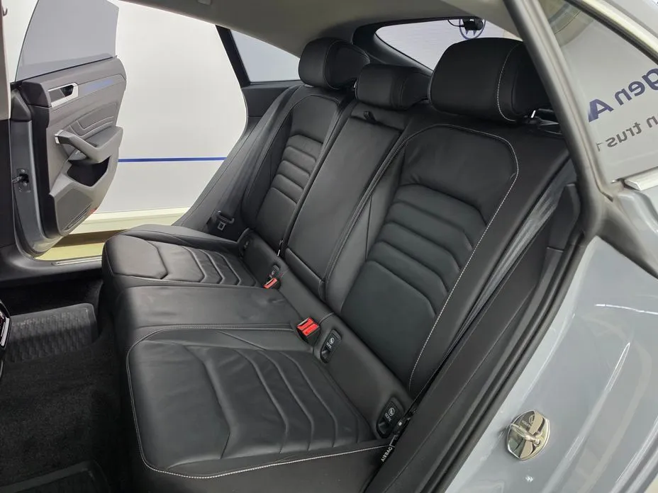 Volkswagen Arteon 2023 из KR, фото 10