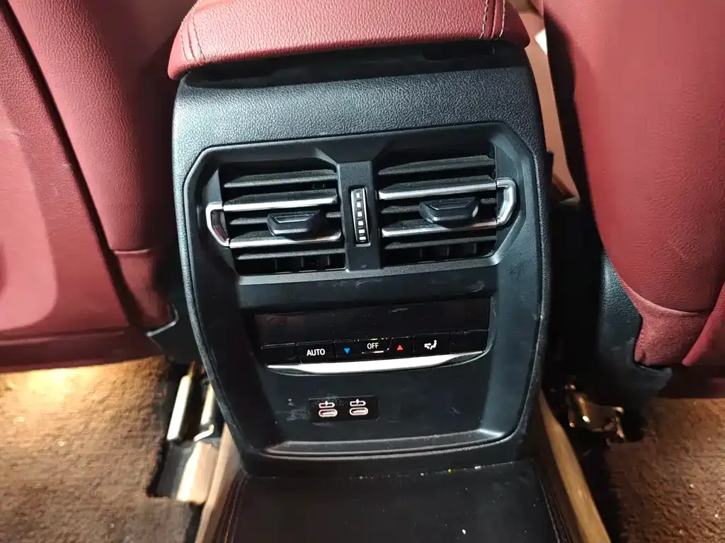 BMW i3 2024 из CN, фото 6