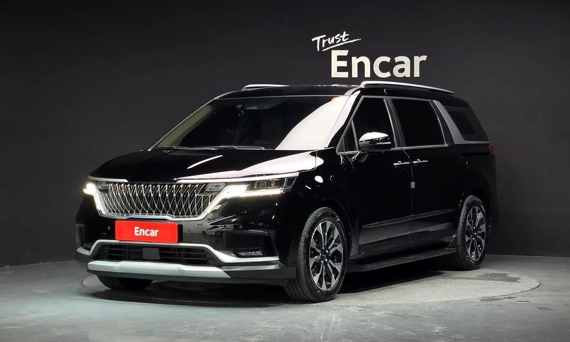 Kia Carnival — фото 1