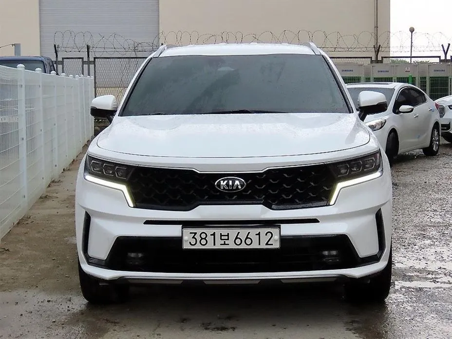 Kia Sorento — фото 1
