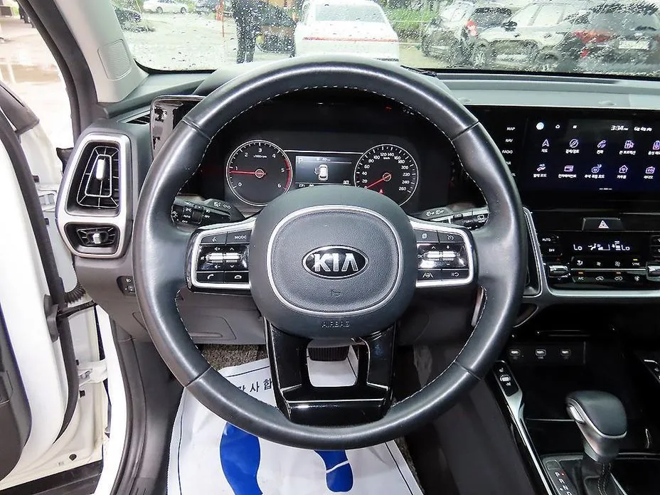 Kia Sorento — фото 3
