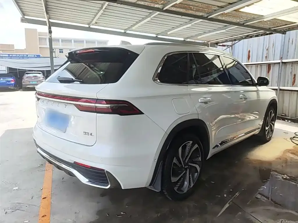 Geely Xingyue L — фото 10