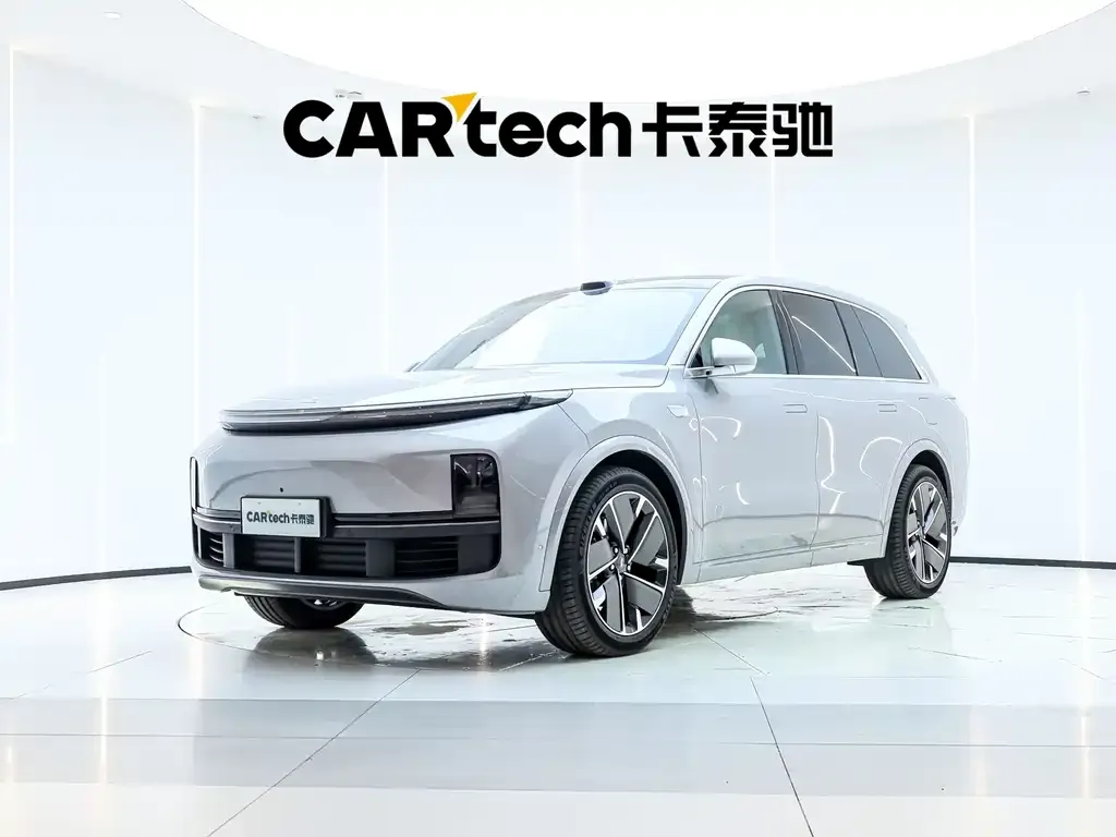 Li Auto L8 — фото 2