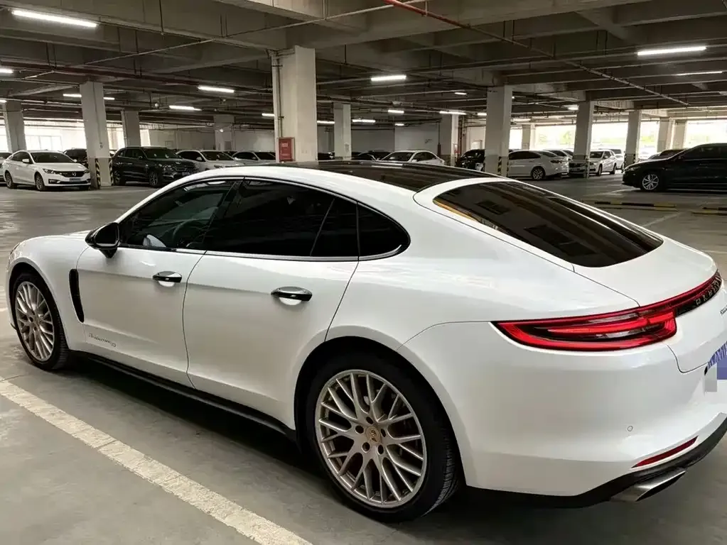 Porsche Panamera — фото 5