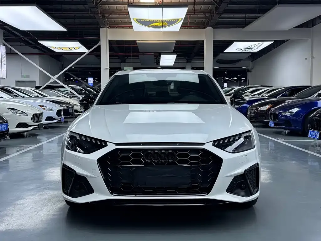 Audi A4L 2024 из CN, фото 9