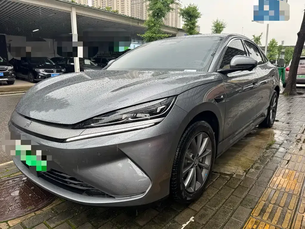 BYD Qin L