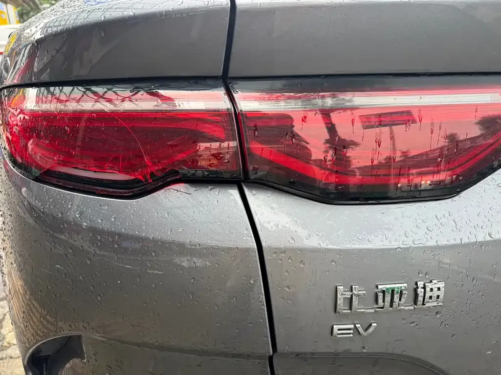 BYD Qin L 2026 из CN, фото 5