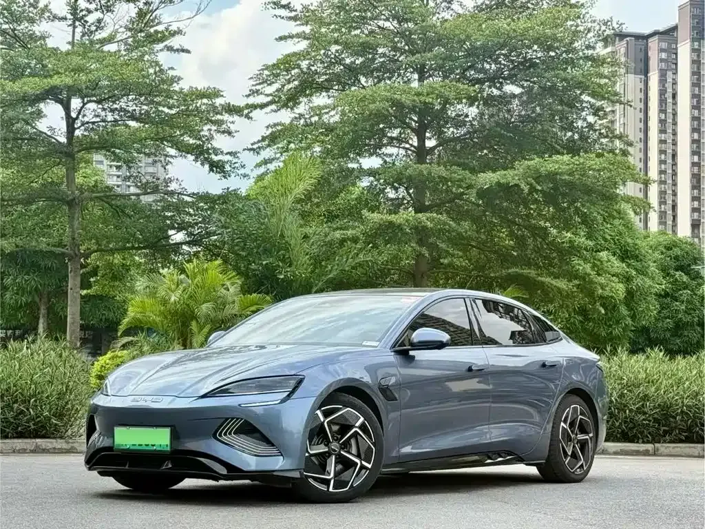BYD Seal — фото 8