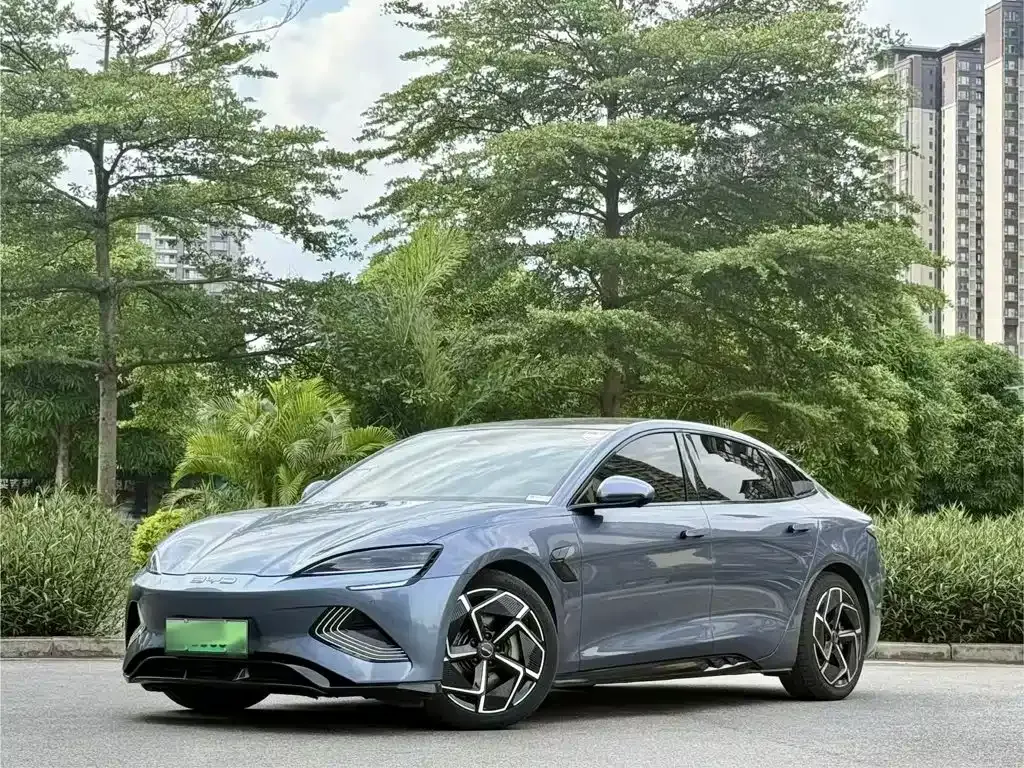 BYD Seal — фото 9