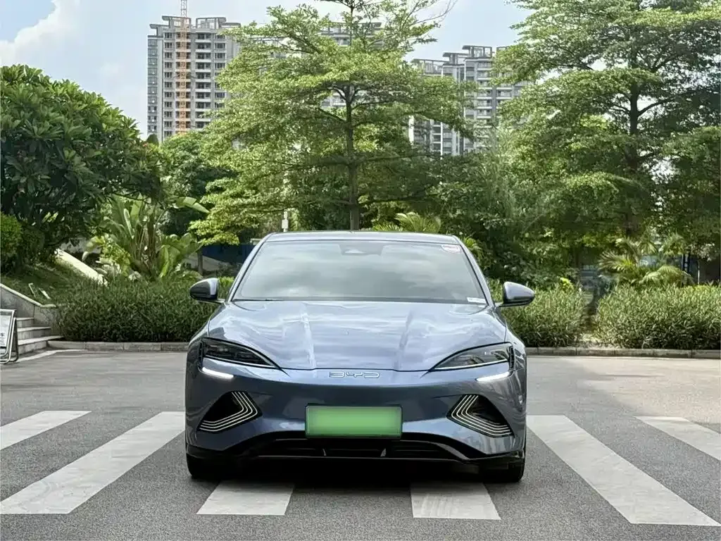 BYD Seal — фото 6