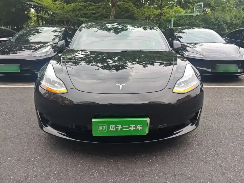 Tesla Model 3 — фото 8